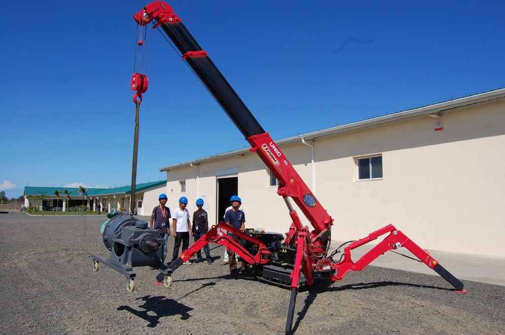 candidate practice basic operation w 650kg pump unit MINING CENTRE MADAGSCAR 295