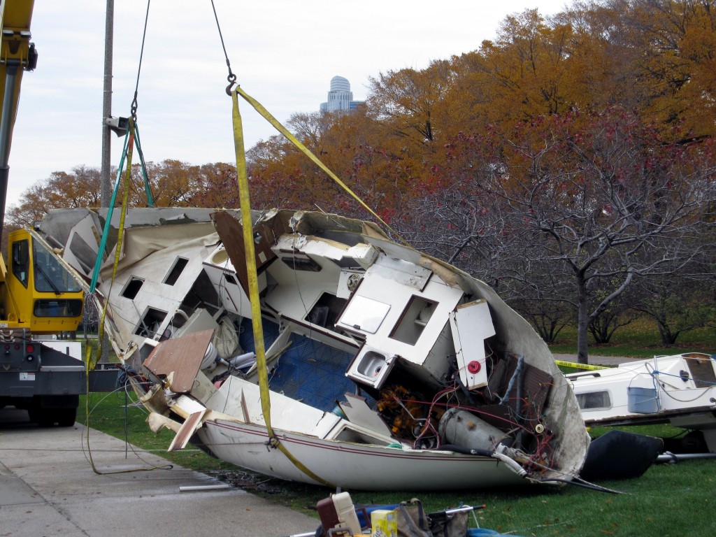 damaged-yacht3